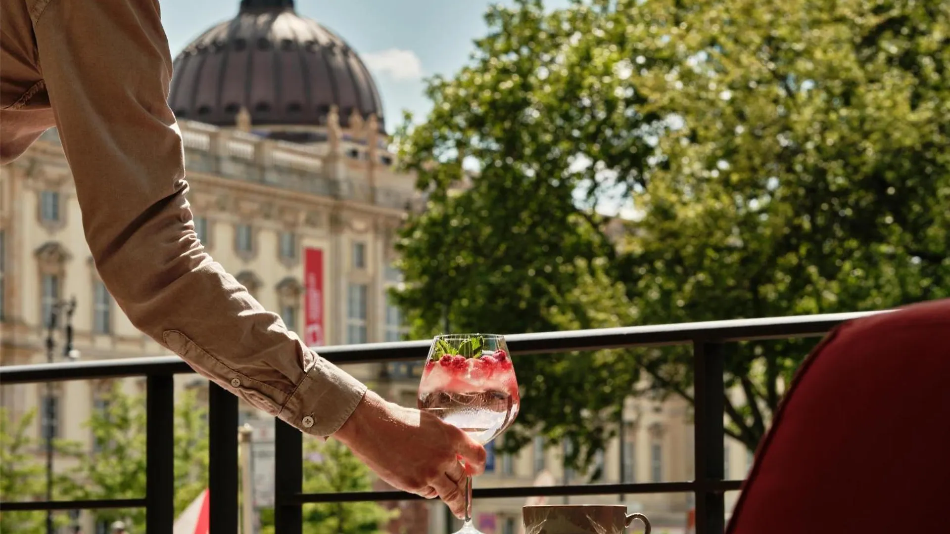 Radisson Collection Hotel, Berlín 5*,