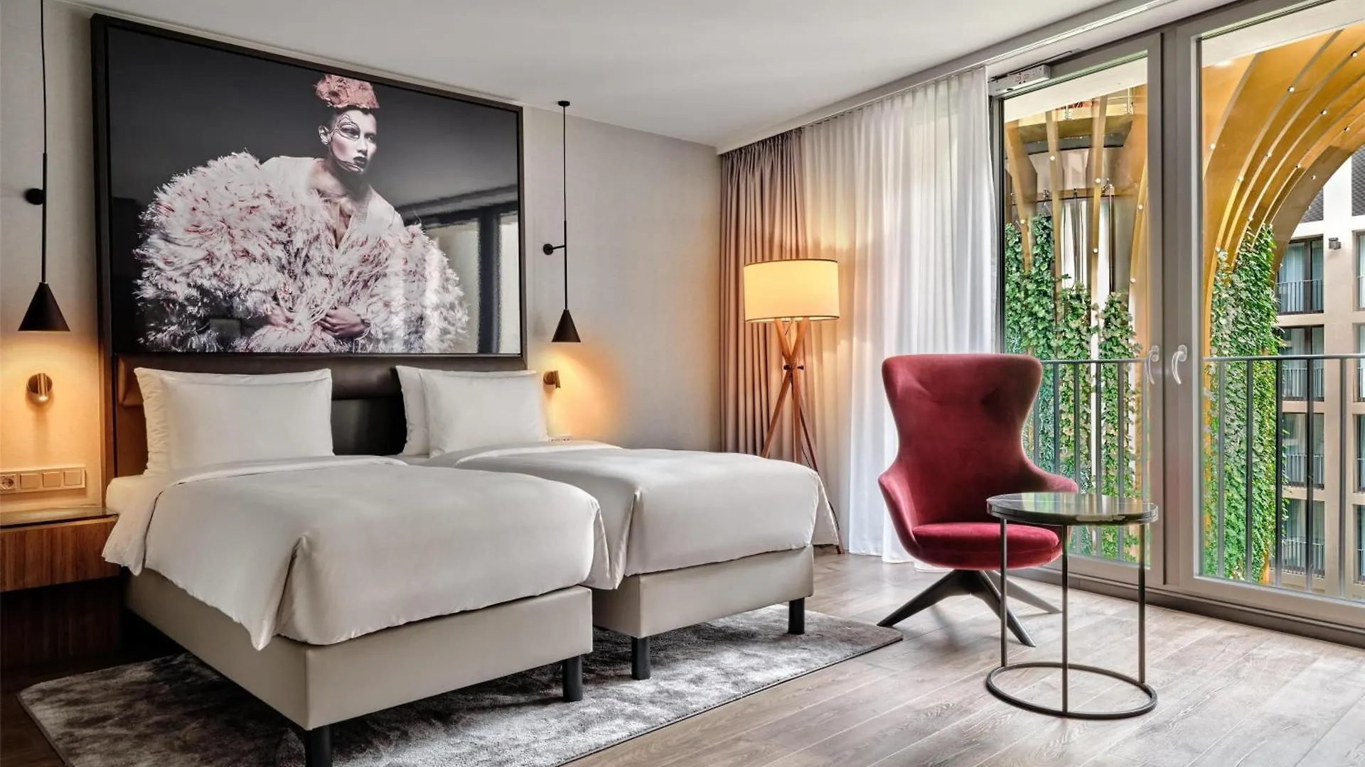 Radisson Collection Hotel, Βερολίνο 5*,